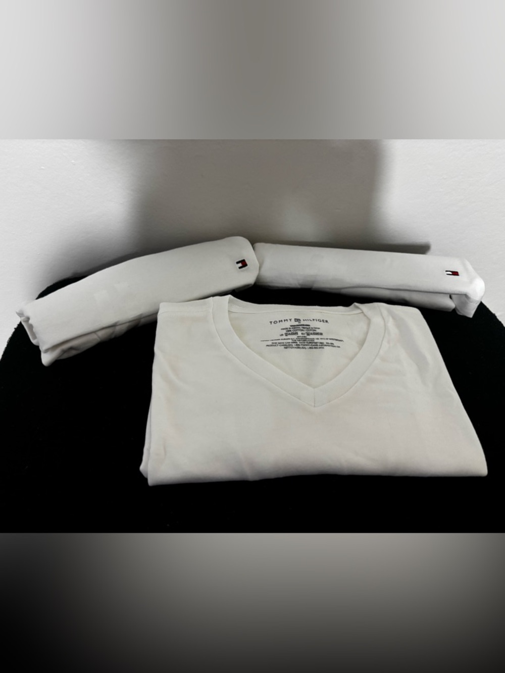 NWT Tommy Hilfiger White V-Neck Tee 3 pack